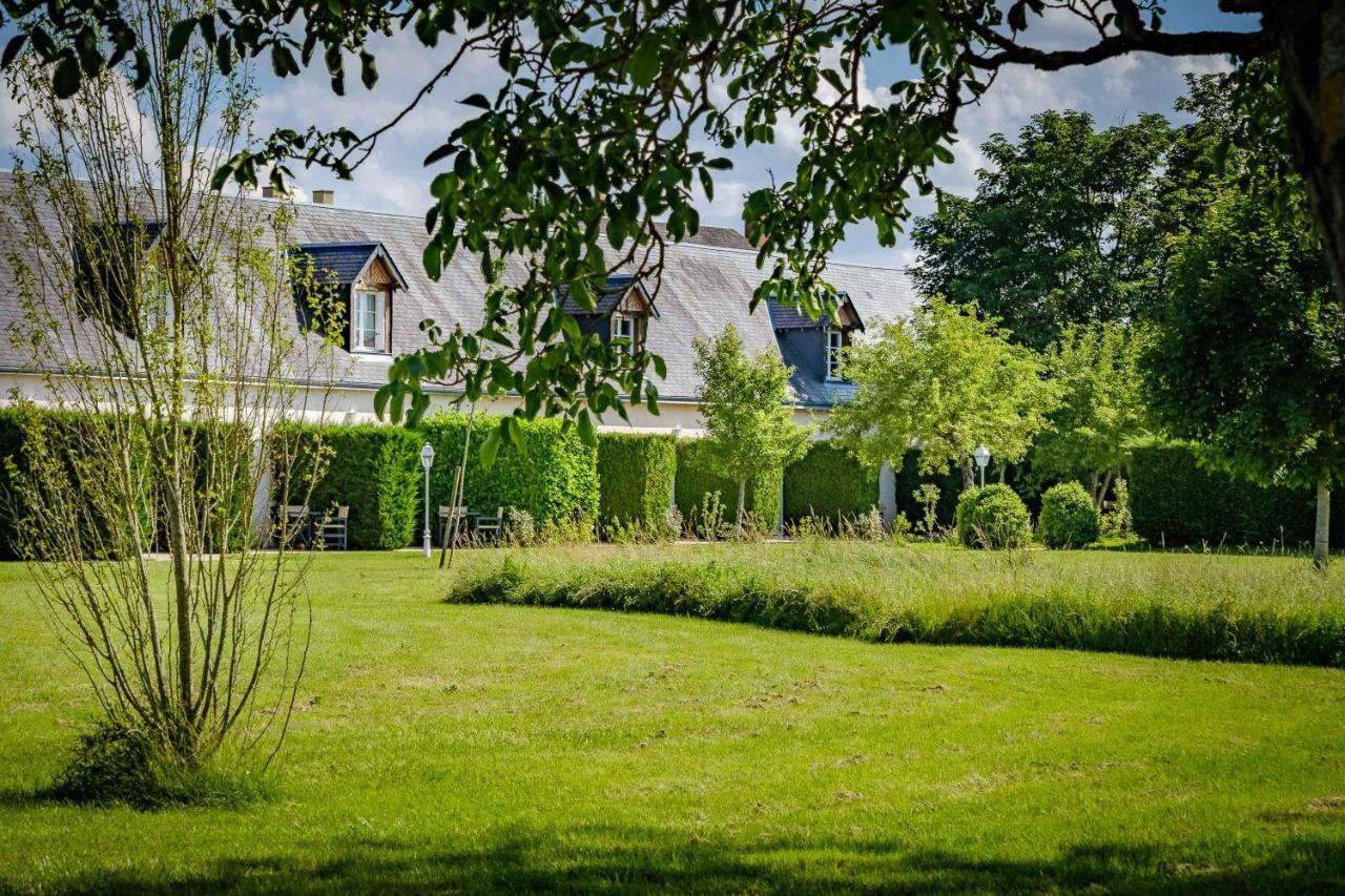 Hotel Logis Le Fleuray Cangey Exterior foto