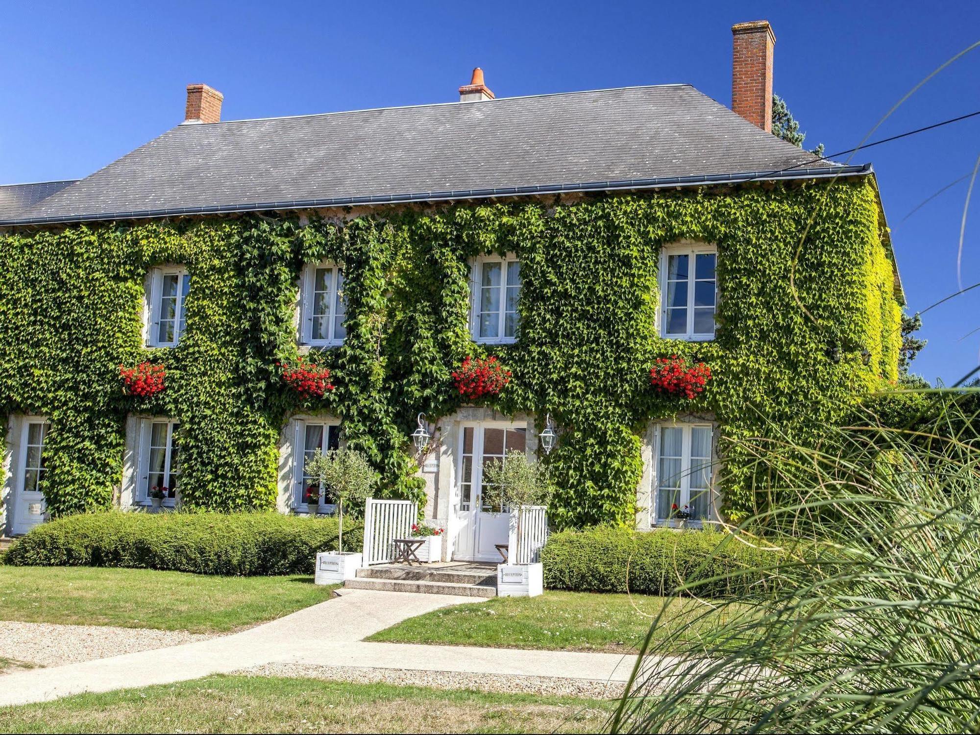 Hotel Logis Le Fleuray Cangey Exterior foto